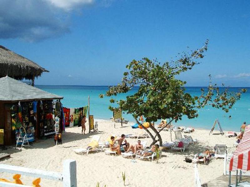 Hotel Merrils Beach III Negril Exterior photo