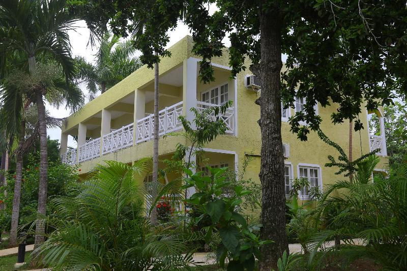 Hotel Merrils Beach III Negril Exterior photo